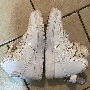 Youth Nike Air Force 1s

5.5